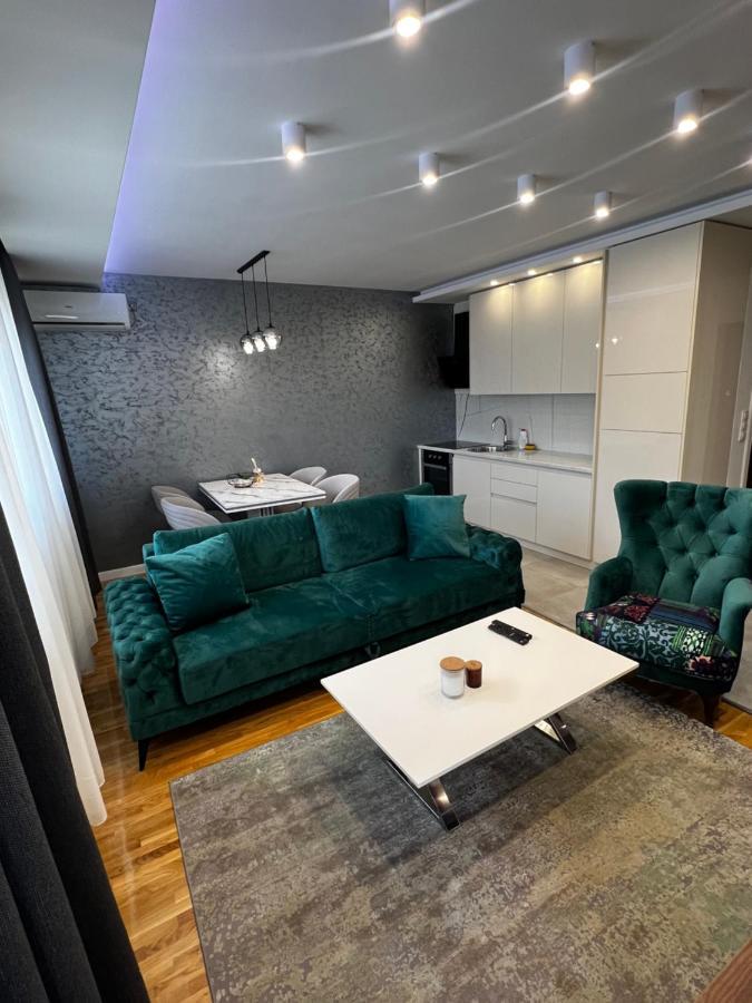 בייאליינה Apartman Exit מראה חיצוני תמונה